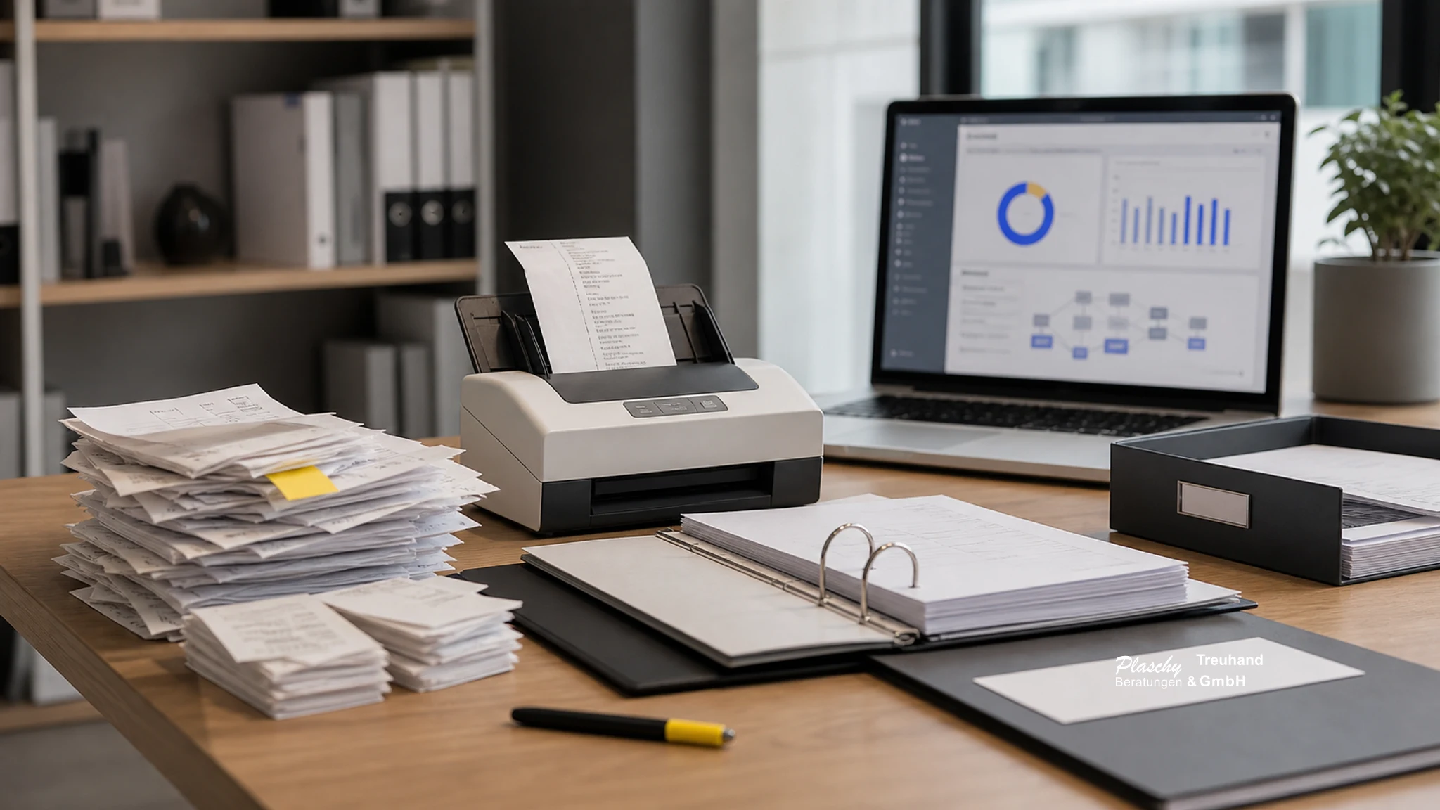 Automatisierte Belegverarbeitung bei Plaschy Treuhand: Belege, Scanner und Dashboard.